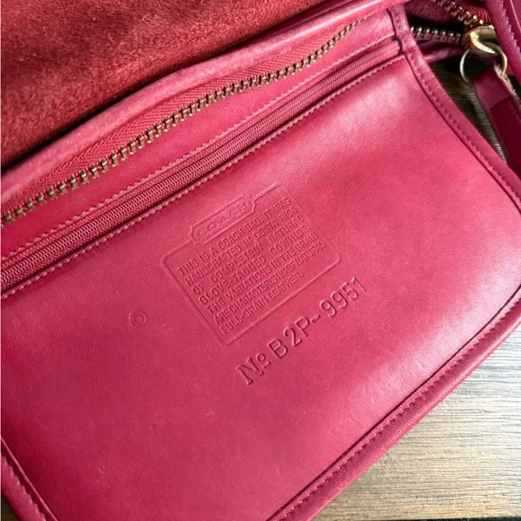 Coach Vintage 90’s Patricia’s Legacy Red Leather Shoulder Crossbody Bag #9951 - Picture 10 of 16